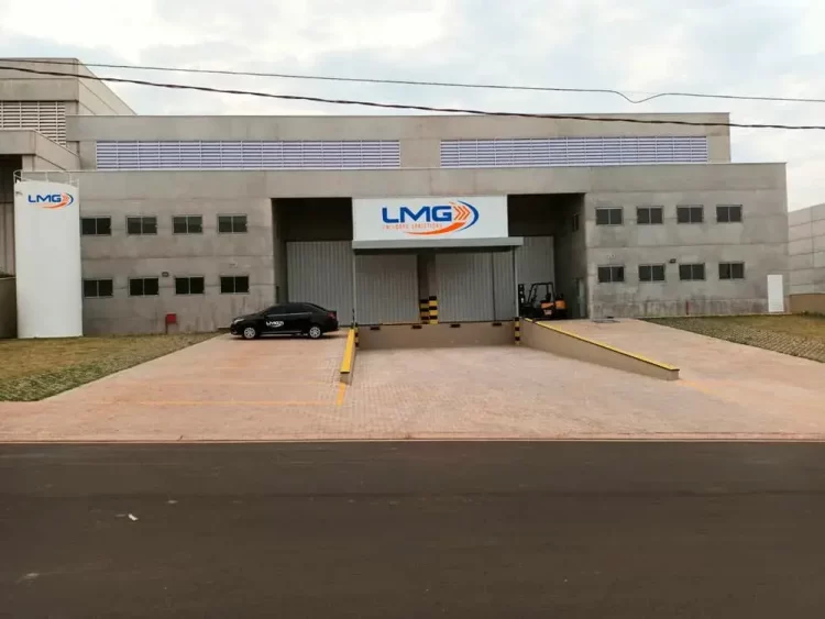 Galpão bem equipado e estruturado da LMG Soluções Logísticas em Araraquara-SP